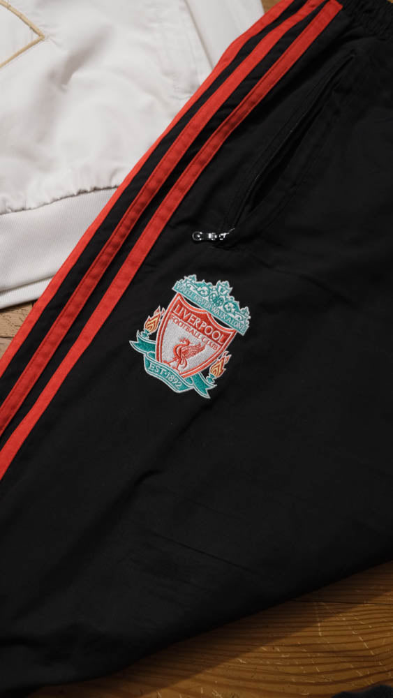 Liverpool CL Tracksuit (L)