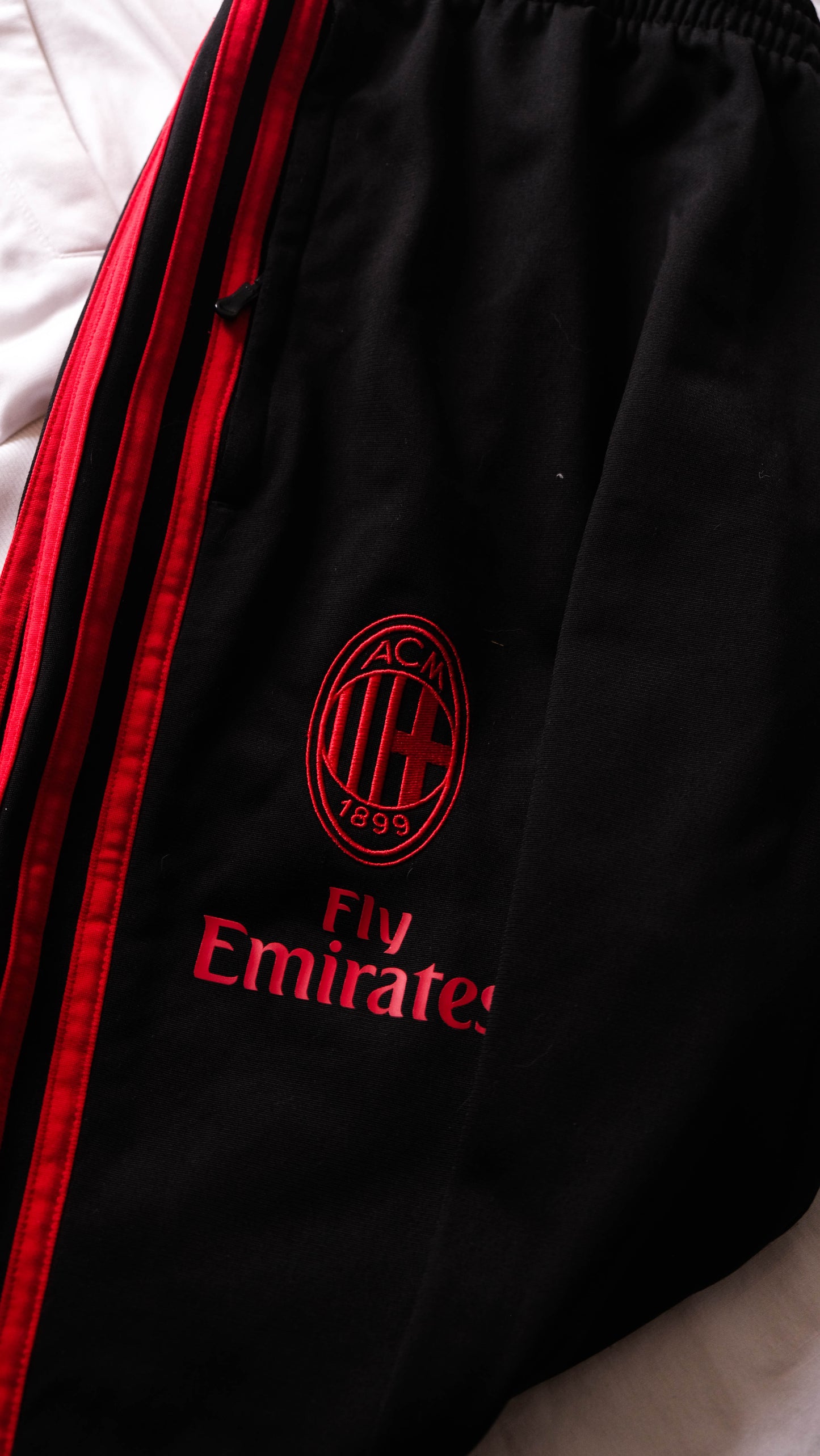 AC Milan Tracksuit (M-L)